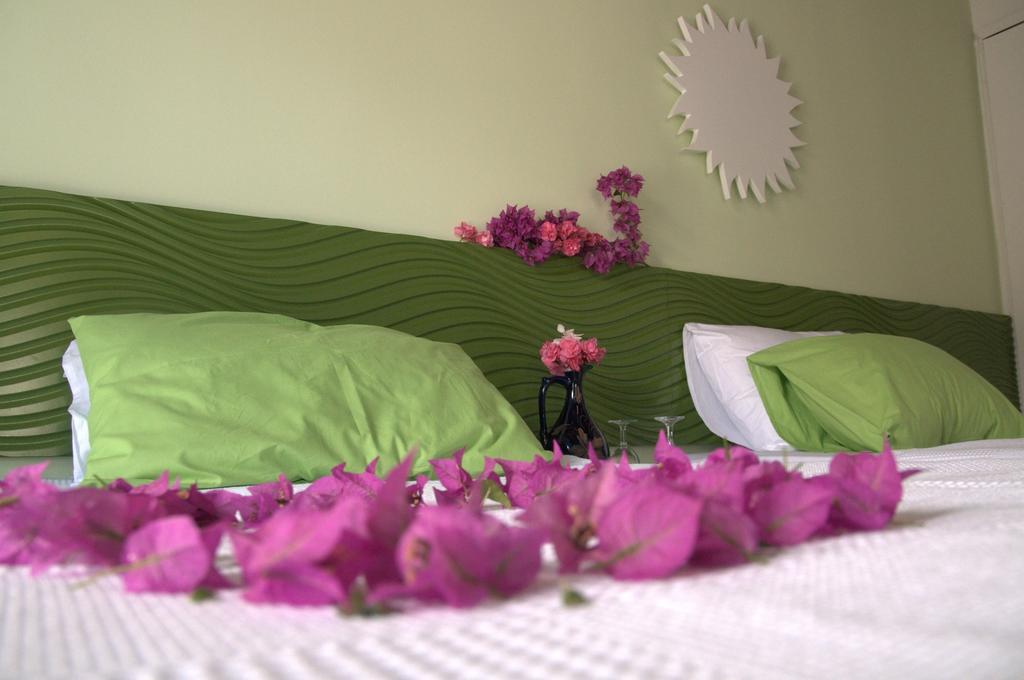 Pasalimani Hotel Çeşme Chambre photo